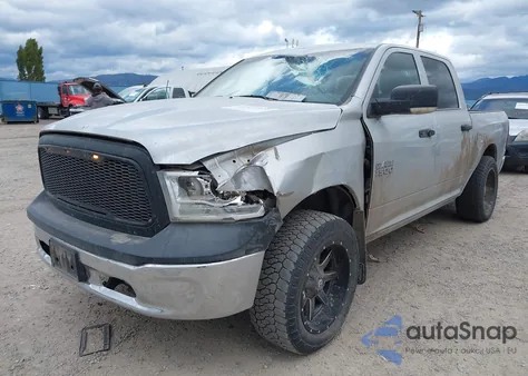 2016 Ram 1500 St z USA, uszkodzony, nr VIN 1C6RR7KG4GS258852